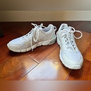ASICS Gel-Quantum 90 White athletic sneakers (Womens 8.5)